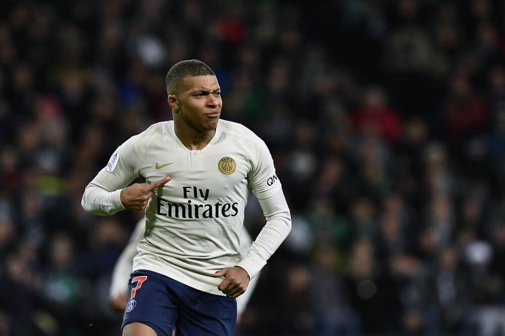 美国从巅峰滑落, 最大的祸首已经出现, 不是奥巴马, 更不是特朗普